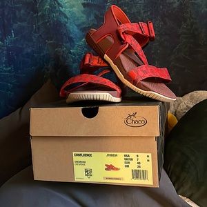 Chaco Sandals.. Like New!